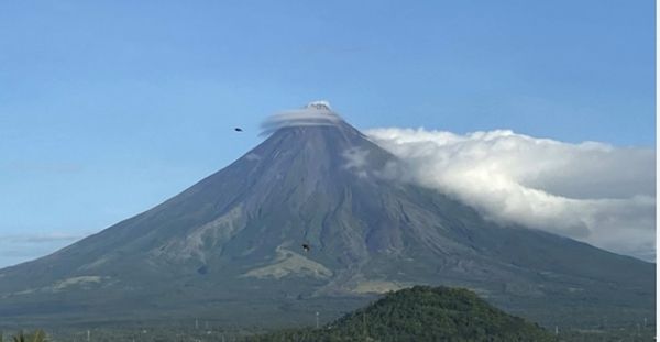 الفلبين ترفع مستوى التحذير من بركان «مايون»