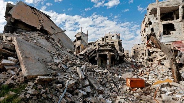 خبراء ومحللون لـ«الاتحاد»: تحديات اقتصادية وسياسية تواجه إعادة الإعمار في سوريا