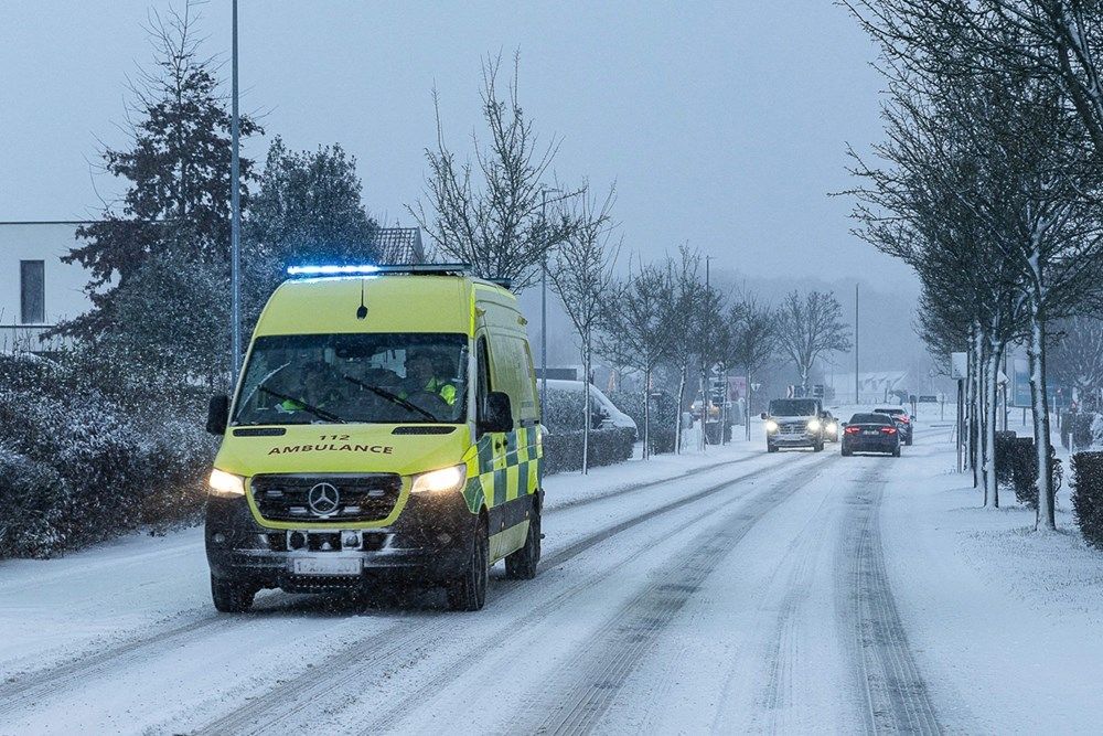 أوروبا الغربية تستعد لموجة ثلوج جديدة وإلغاء مئات الرحلات الجوية