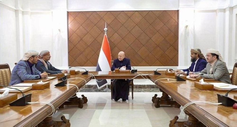 مجلس القيادة الرئاسي اليمني يعقد اجتماعا طارئا لبحث التطورات الأمنية