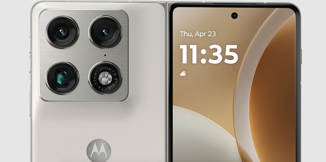 تكنولوجيا: Motorola تكشف عن Razr Ultra 2026 هاتف قابل للطي ببطارية 4700 مللي أمبير #CES2026