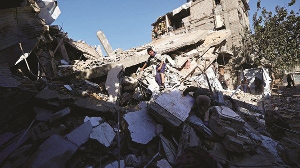 مصر وقطر تبحثان استحقاقات المرحلة الثانية من اتفاق غزة