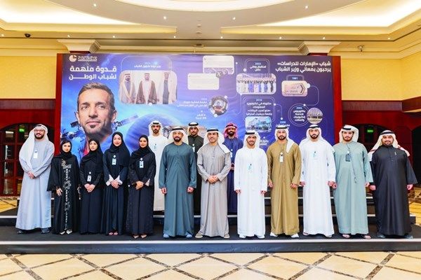 سلطان النيادي: مجالس الشباب منصات للحوار البنَّاء