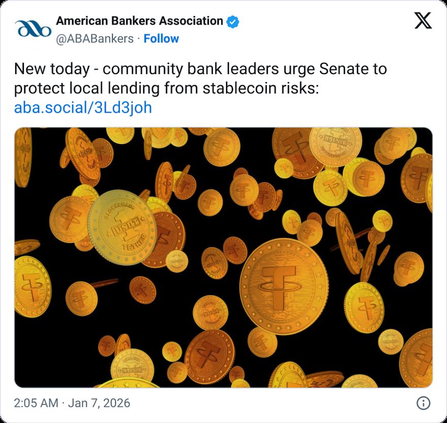 البنوك المجتمعية الأميركية تضغط لإغلاق "ثغرة" في قانون GENIUS تسمح بعوائد على العملات المستقرة