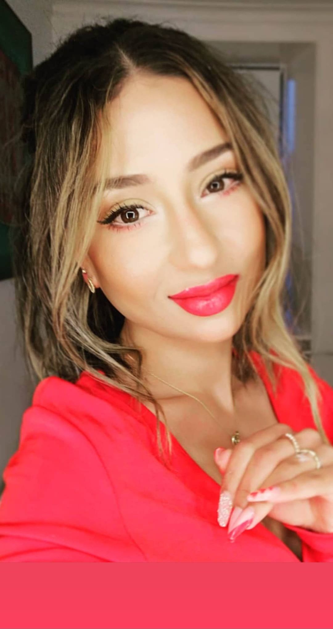 بالصورة- الملحن عادل حقي يُفجع بوفاة ابنته الشابة