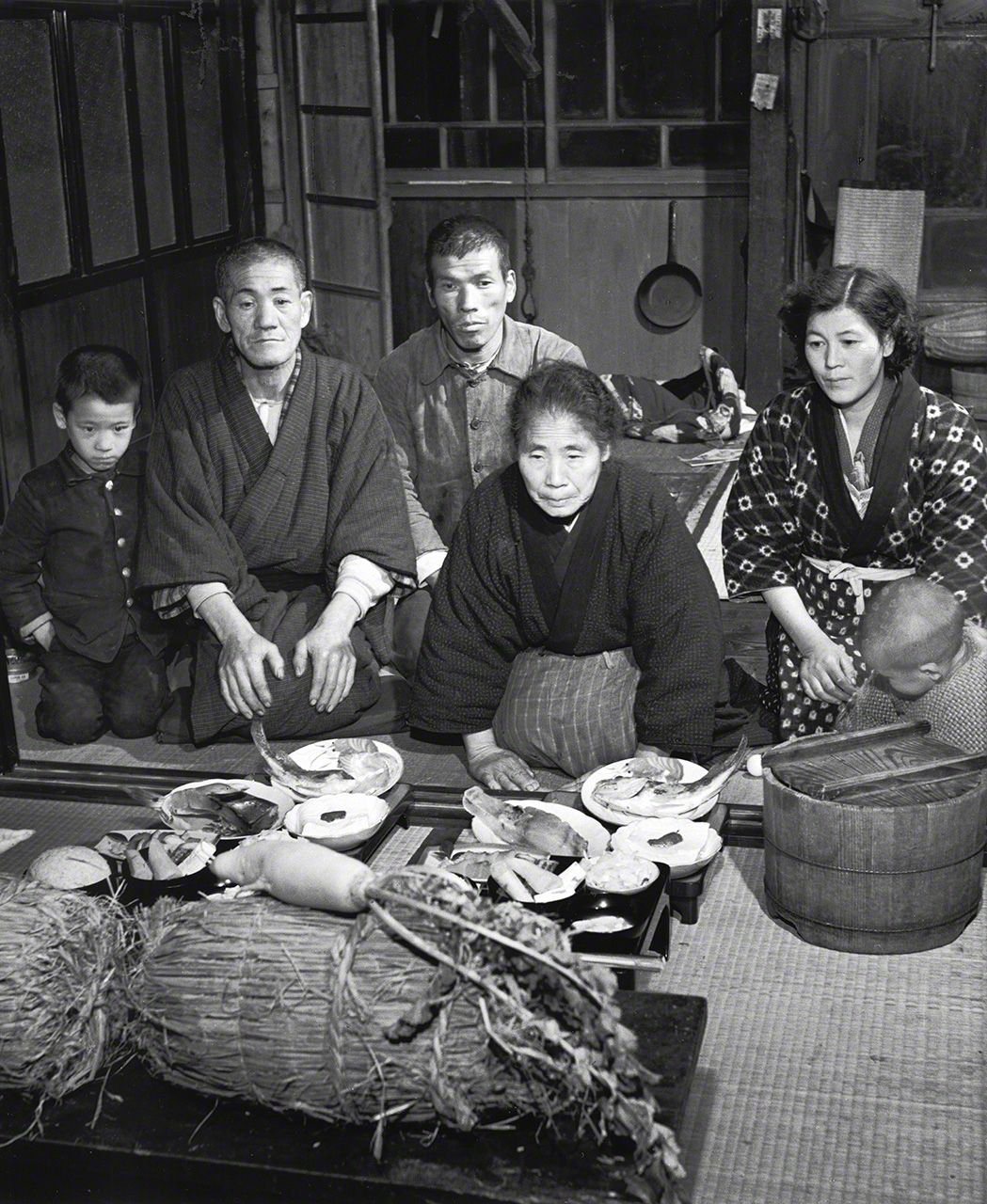 اليابان | أسطورة خلف العدسة: كيف خلد هاغا هيدييو تراث اليابان الشعبي؟