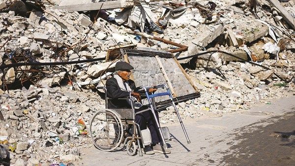 تحذيرات من نقص حاد بالمستهلكات المخبرية في غزة