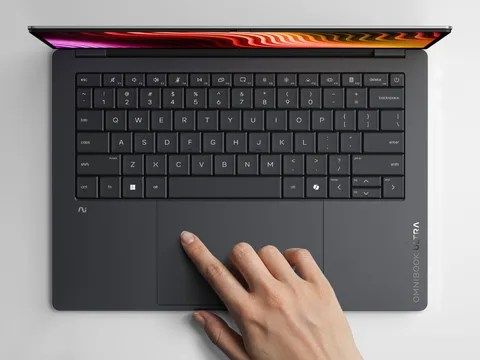 تكنولوجيا: HP تطلق OmniBook 14 Ultra الجديد: حاسوب محمول صغير بشاشة OLED ساطعة وذاكرة 64 GB #CES2026