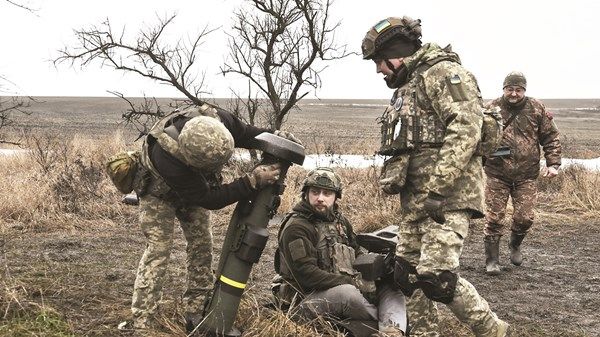 كييف تشيد بنتائج إيجابية في محادثات باريس