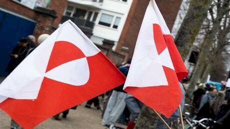 رئيس أكبر نقابات غرينلاند لترامب: كيف نتحاور والمسدس برأسنا؟