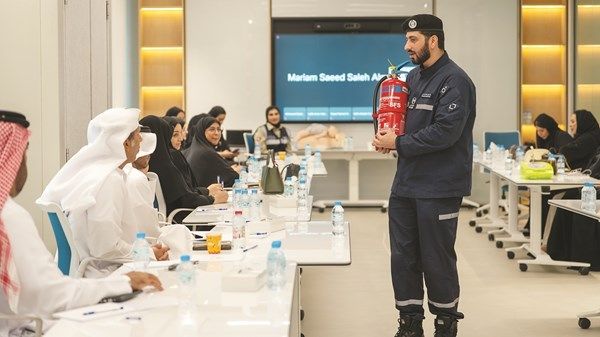 «أبوظبي للدفاع المدني» تنفذ ورشاً لتعزيز الوقاية والسلامة