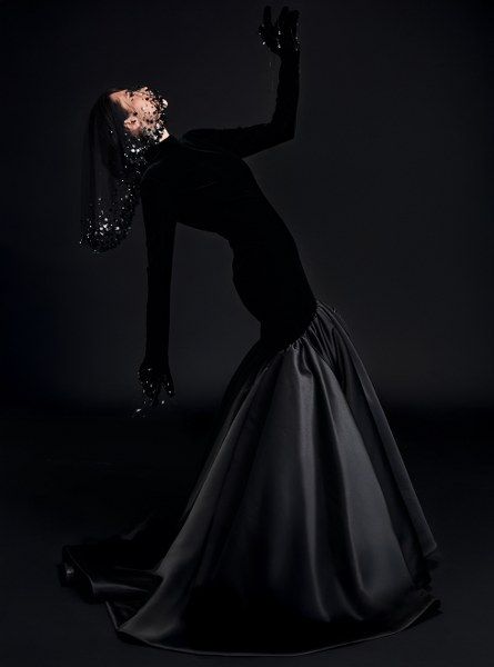 بالصور – بعد “أسرار السماء”… المصممة ريم صالح تكشف عن ولادة فنية مختلفة