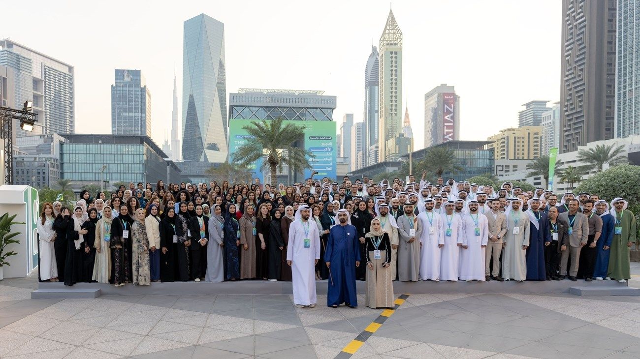 محمد بن راشد يشهد تخريج 522 صانع محتوى ومتخصصاً في الإعلام الجديد