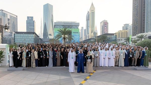 محمد بن راشد يشهد تخريج 522 صانع محتوى ومتخصصاً في الإعلام الجديد