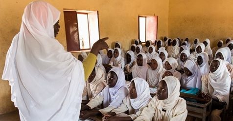 لجنة المعلمين السودانيين ترفض قرار الغاء تصاديق عدد من المدارس