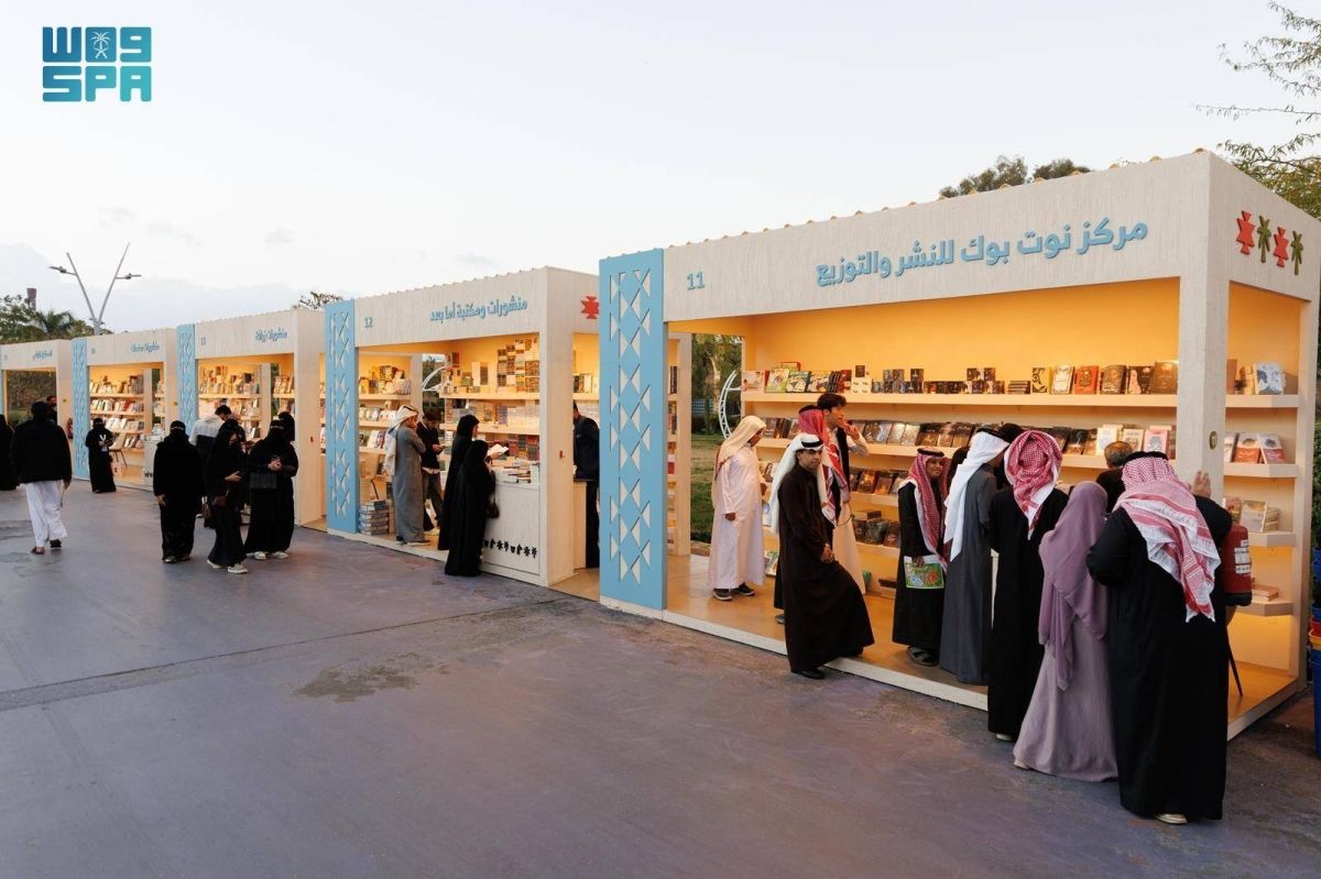 عشرات دور النشر تثري 
مهرجان الكتاب والقراء بالطائف