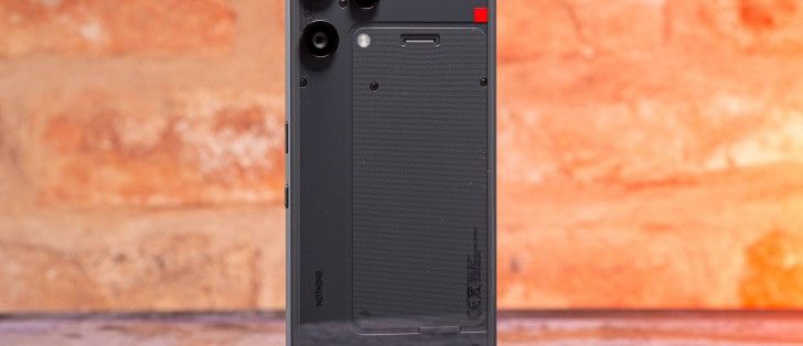 تكنولوجيا: Nothing تزيل إعلانات شاشة القفل المثيرة للجدل لكن بشروط