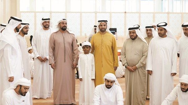 محمد بن سعود: إعداد أجيال متسلحة بالقيم الدينية والوطنية