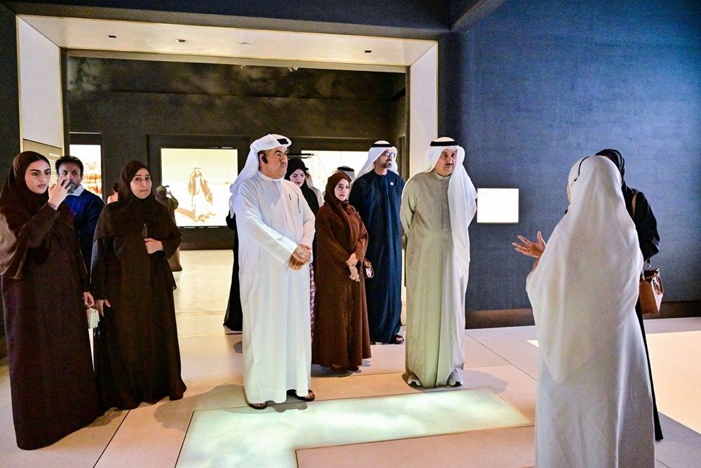 رئيس وأعضاء المجلس الوطني الاتحادي يزورون متحف زايد الوطني