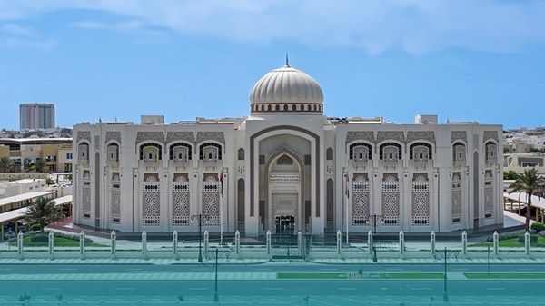 إعادة التيار الكهربائي بالكامل لجميع المناطق المتأثرة في إمارة الشارقة