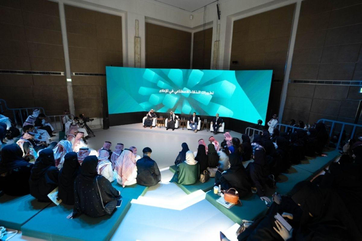 التلفزيون أمام منصات البث والجيل الخامس 
تجربة مشاهدة تفاعلية بمعايير جديدة