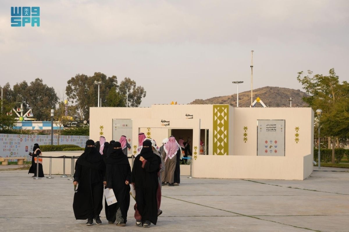 «سحابة أدب» ركن للقراءة والحوار في مهرجان الكتاب والقراء