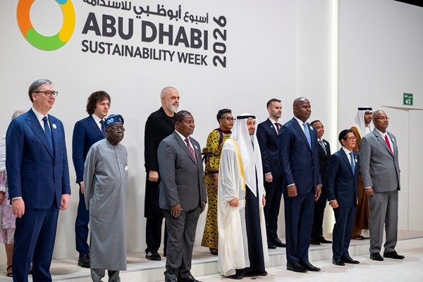 رئيس الدولة يشهد افتتاح "أسبوع أبوظبي للاستدامة 2026"