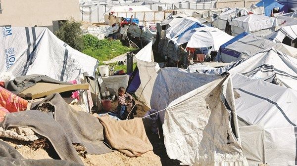 «أونروا»: إسرائيل تمنع إدخال 6000 شاحنة مساعدات لغزة