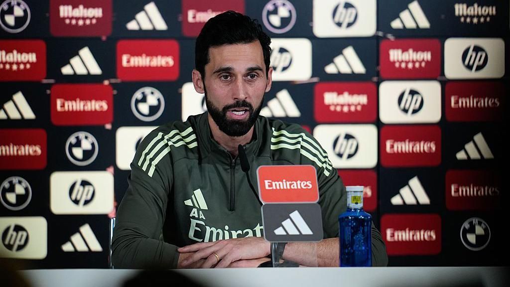 استقالة تشابي ألونسو وتعيين ألفارو أربيلوا: ماذا يجري في أروقة ريال مدريد؟