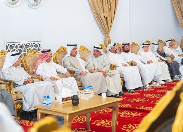 سعود بن صقر يعزّي في وفاة سيف سلطان القاضي