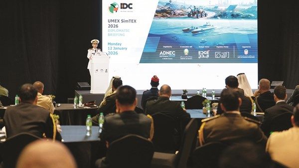 «أدنيك» تستعرض استعداداتها لإطلاق «يومكس» و«سيمتكس» ومؤتمر الدفاع الدولي