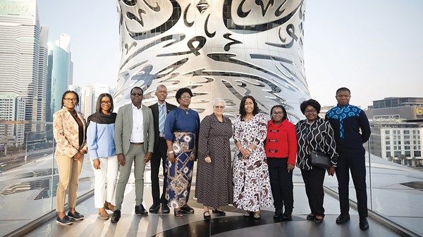 نائبة رئيس ناميبيا تزور «متحف المستقبل»