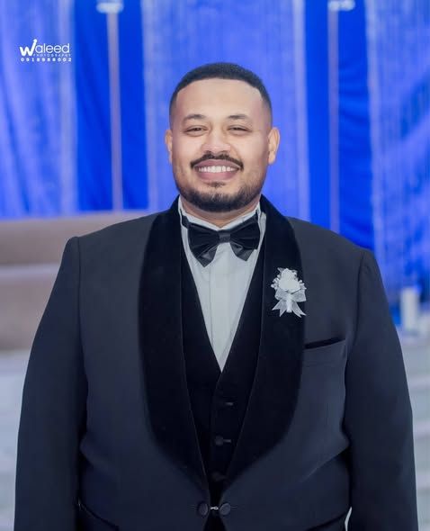 شاهد بالصورة والفيديو.. العدسات رصدته أثناء تجهيزاته لحفل زواجه الأسطوري.. من هو عثمان علي زوج “رنيم” إبنة المطرب عاصم البنا؟