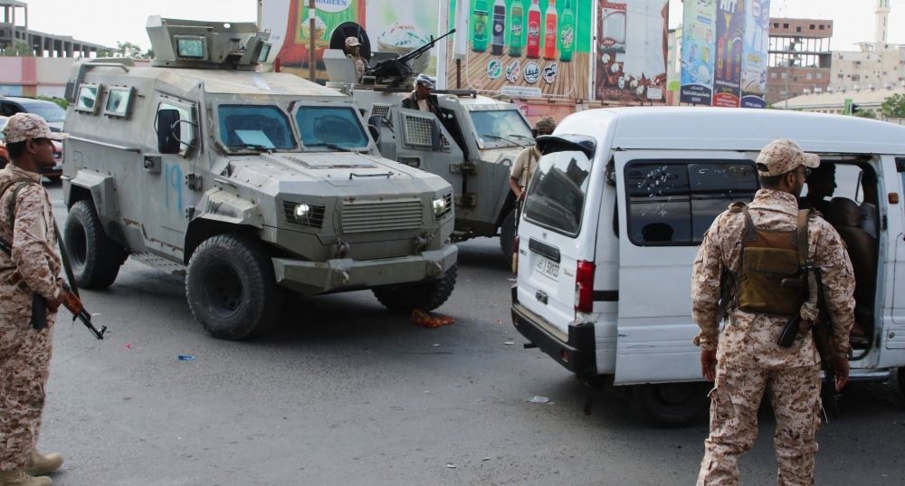 طائرة سيئون تقلع وعدن تضبط الإيقاع المؤسسي