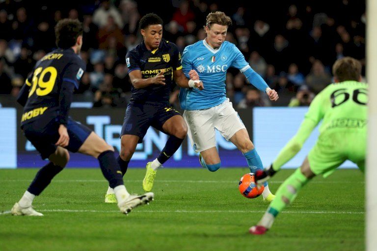 بطولة إيطاليا: نابولي يواصل نزيف النقاط بتعادل ثالث تواليا