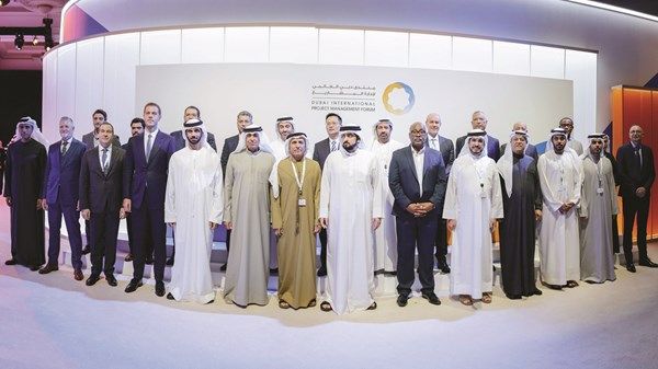 أحمد بن محمد يفتتح «منتدى دبي لإدارة المشاريع»