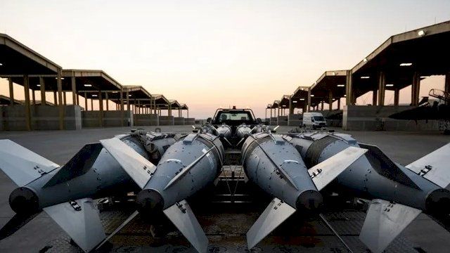 الضربة الأميركية ضد إيران: مدمِّرات، غواصات، وطائرات في حالة تأهب