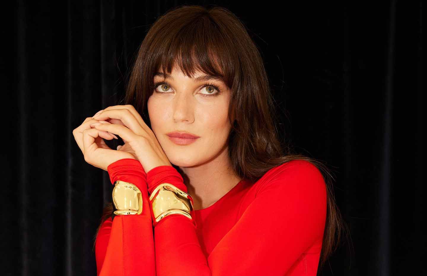 هل تكون بينار دينيز مفاجأة كيفانش تاتليتوغ في “البيت الفارغ”؟