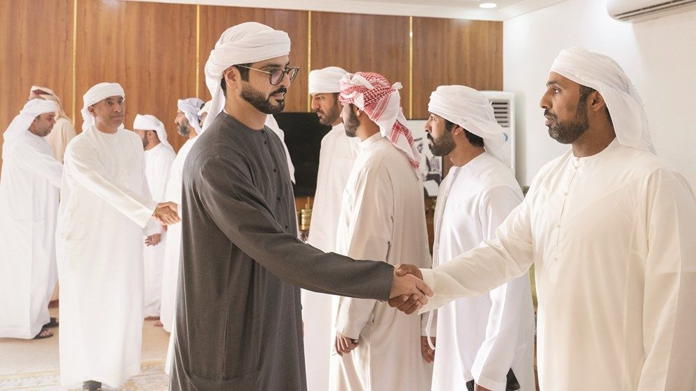 سلطان بن حمدان يعزي في وفاة عبدالله عبدالله جديم المزروعي