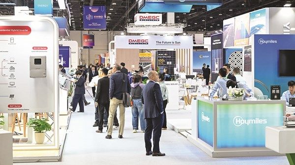 وكيل وزارة الطاقة لـ«الاتحاد»: 20 جيجاواط قدرة الطاقة النظيفة بالإمارات بحلول 2030