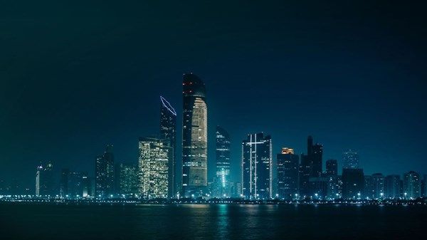أبوظبي أكثر المدن أماناً في العالم للعام الـ10 على التوالي