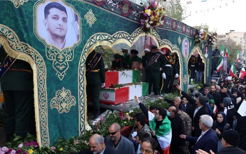 قلق إقليمي من أبعاد ضربة أمريكية محتملة
2571 ضحية بمظاهرات إيران وآلاف العائلات تفر لتركيا