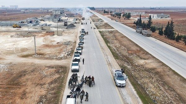 الجيش السوري يعلن غرب الفرات منطقة عسكرية مغلقة