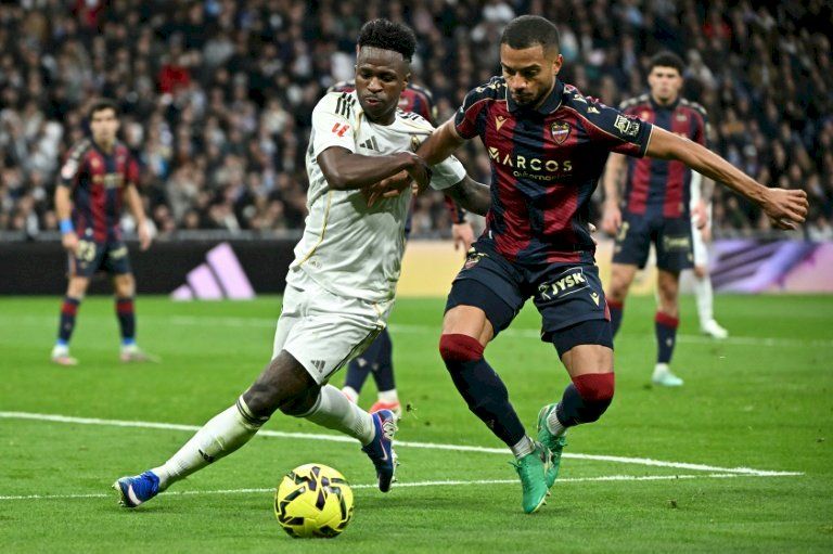 دوري أبطال أوروبا: فينيسيوس يلامس القاع في مدريد قبل مواجهة موناكو