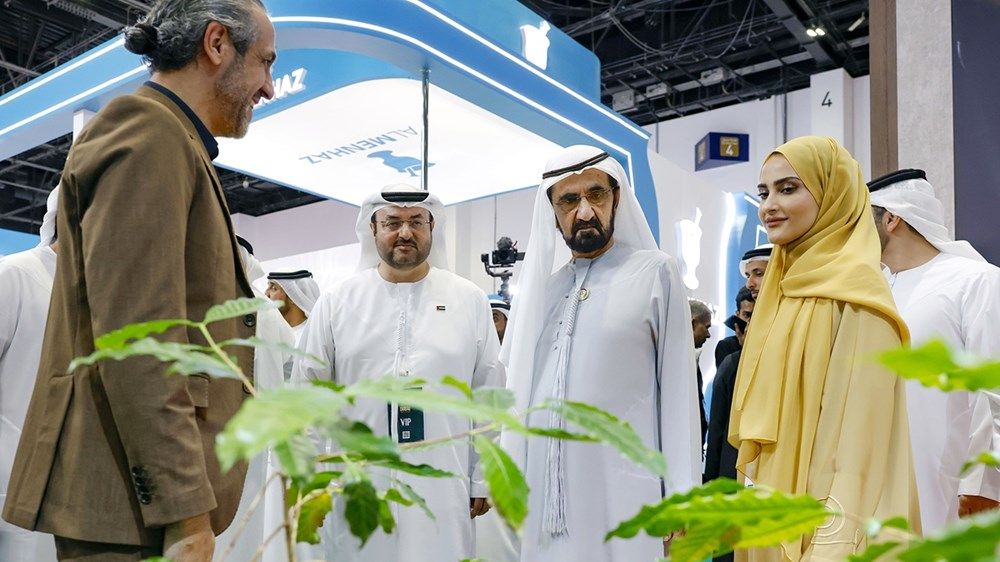 محمد بن راشد يزور معرض «عالم القهوة دبي»