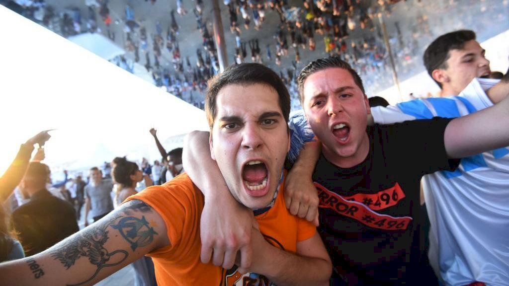 كرة القدم: ما سرّ كل هذا الشغف والتوتر والأدرينالين؟