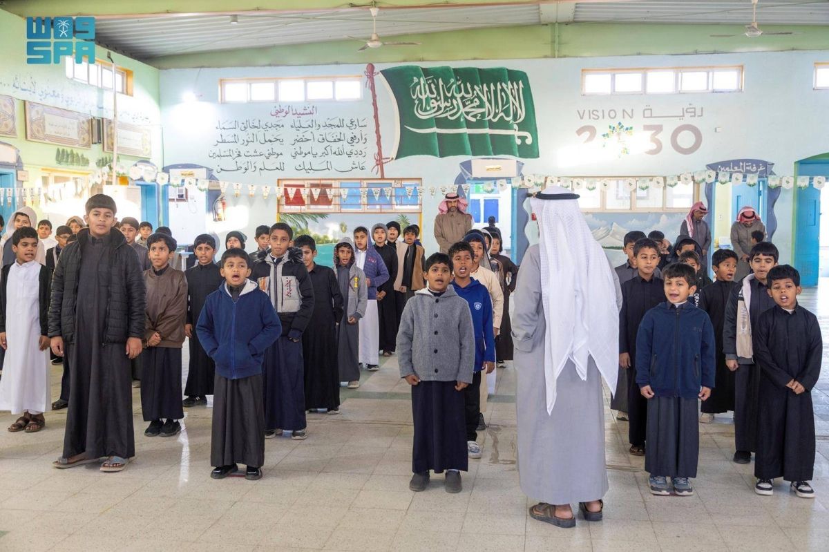 + 220  ألف طالب وطالبة من تعليم تبوك يستأنفون الفصل الدراسي الثاني