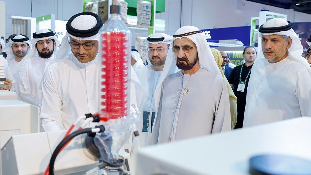 محمد بن راشد يزور معرض «عالم القهوة دبي»