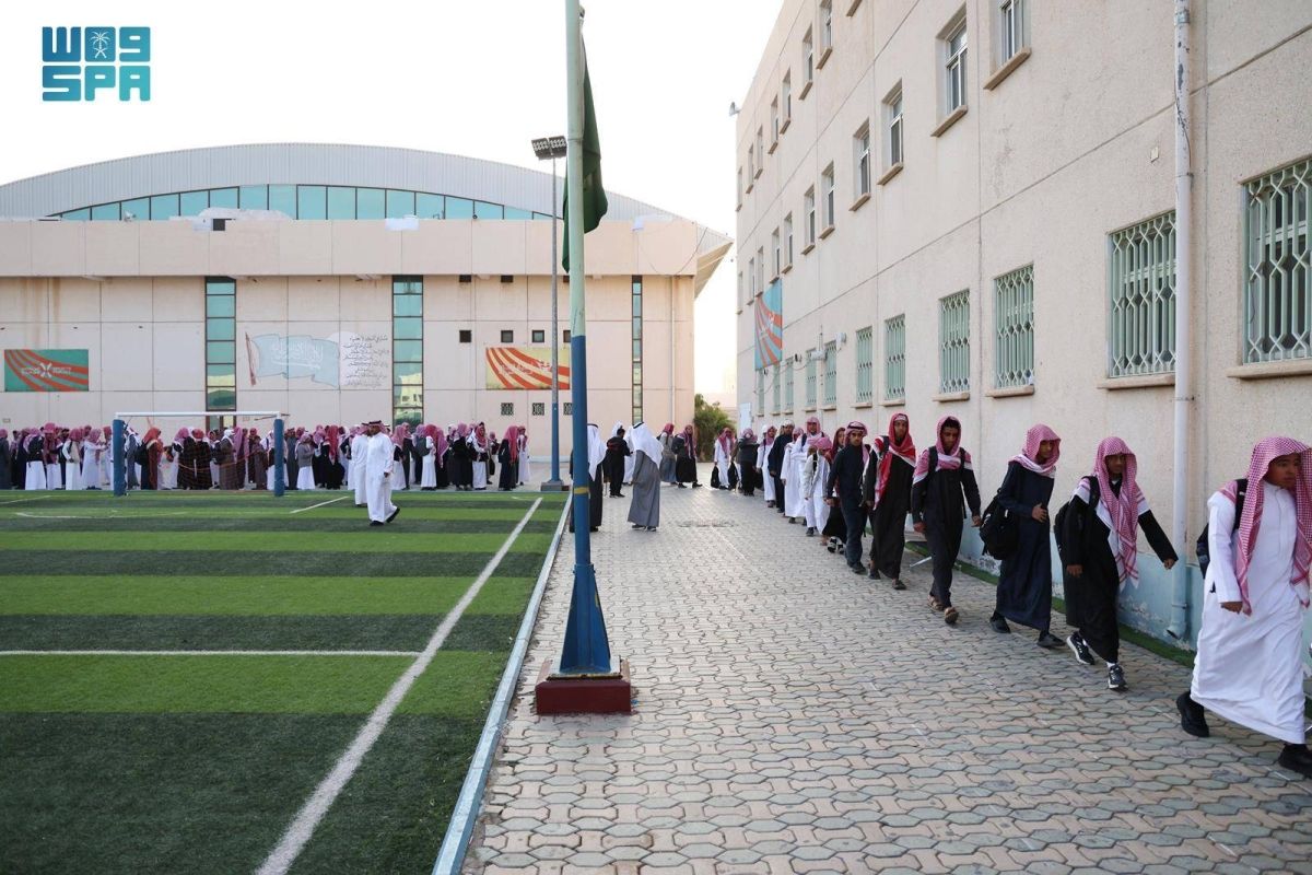 + 1800  مدرسة بالمدينة المنورة تستقبل الطلاب مع انطلاق الفصل الدراسي الثاني
