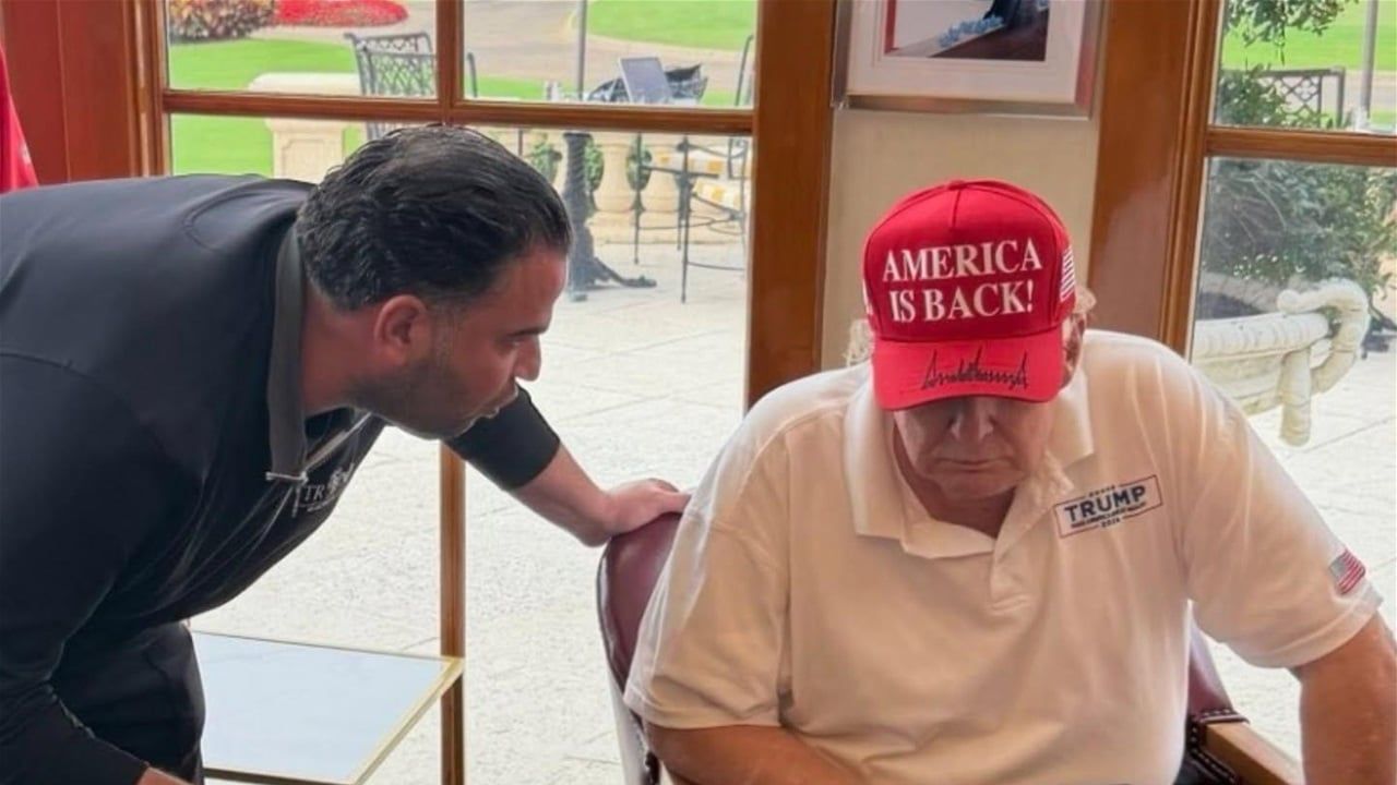 صورة غامضة من سافايا.. ماذا تفعل "العملة العراقية القديمة وصورة صدام" على طاولة ترامب؟